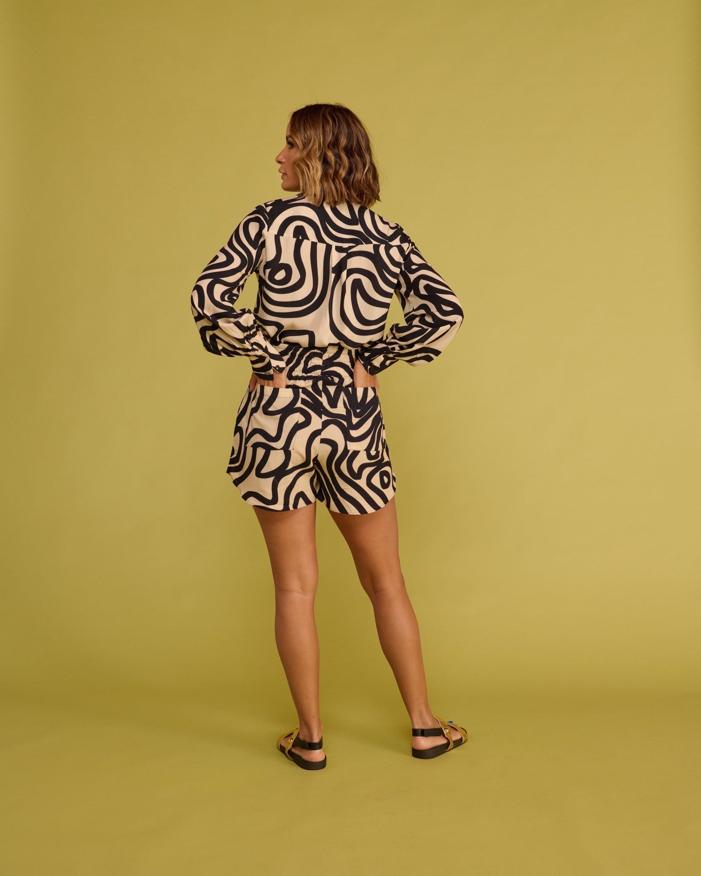 Short Meandros Soul Hara