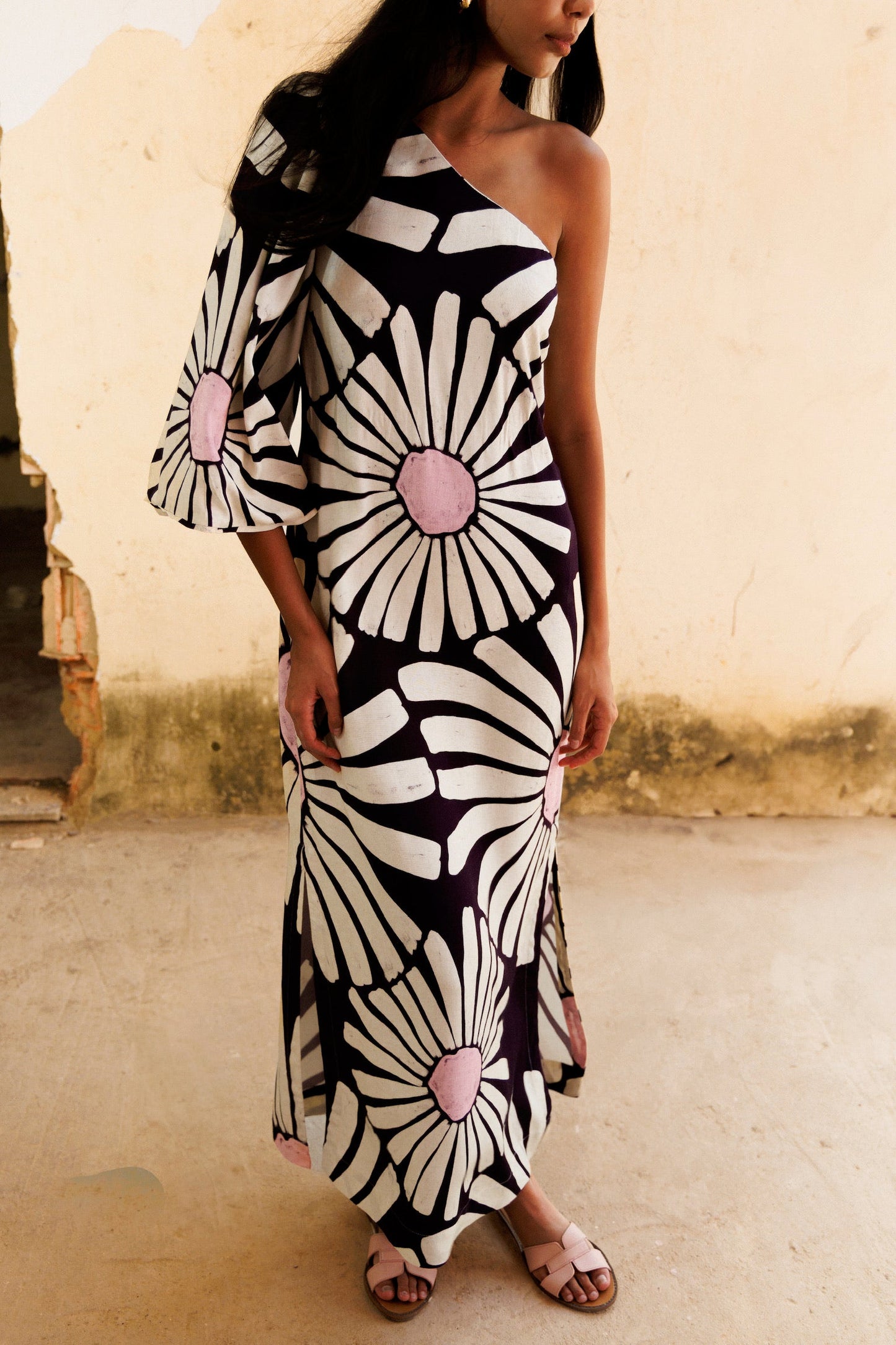 Vestido um Ombro Só Flor Tribal Soul Hara