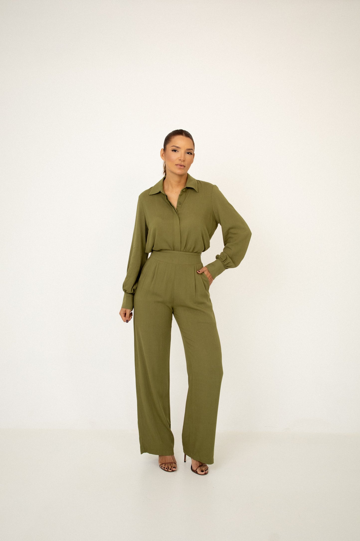 Calça Pantalona New Essencial Verde Oliva Soul Hara