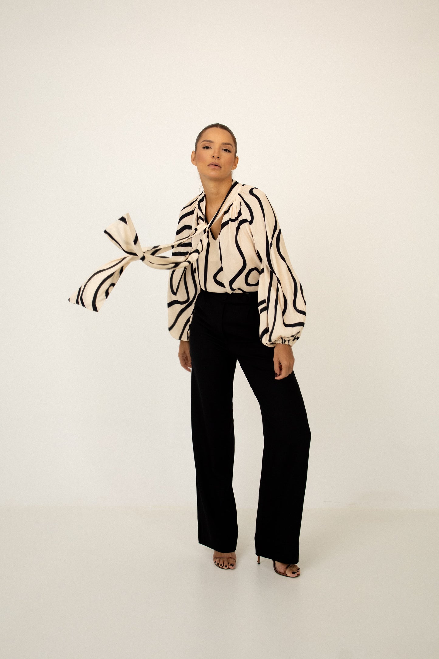 Calça Alfaitaria Transpassado Rio Negro Soul Hara