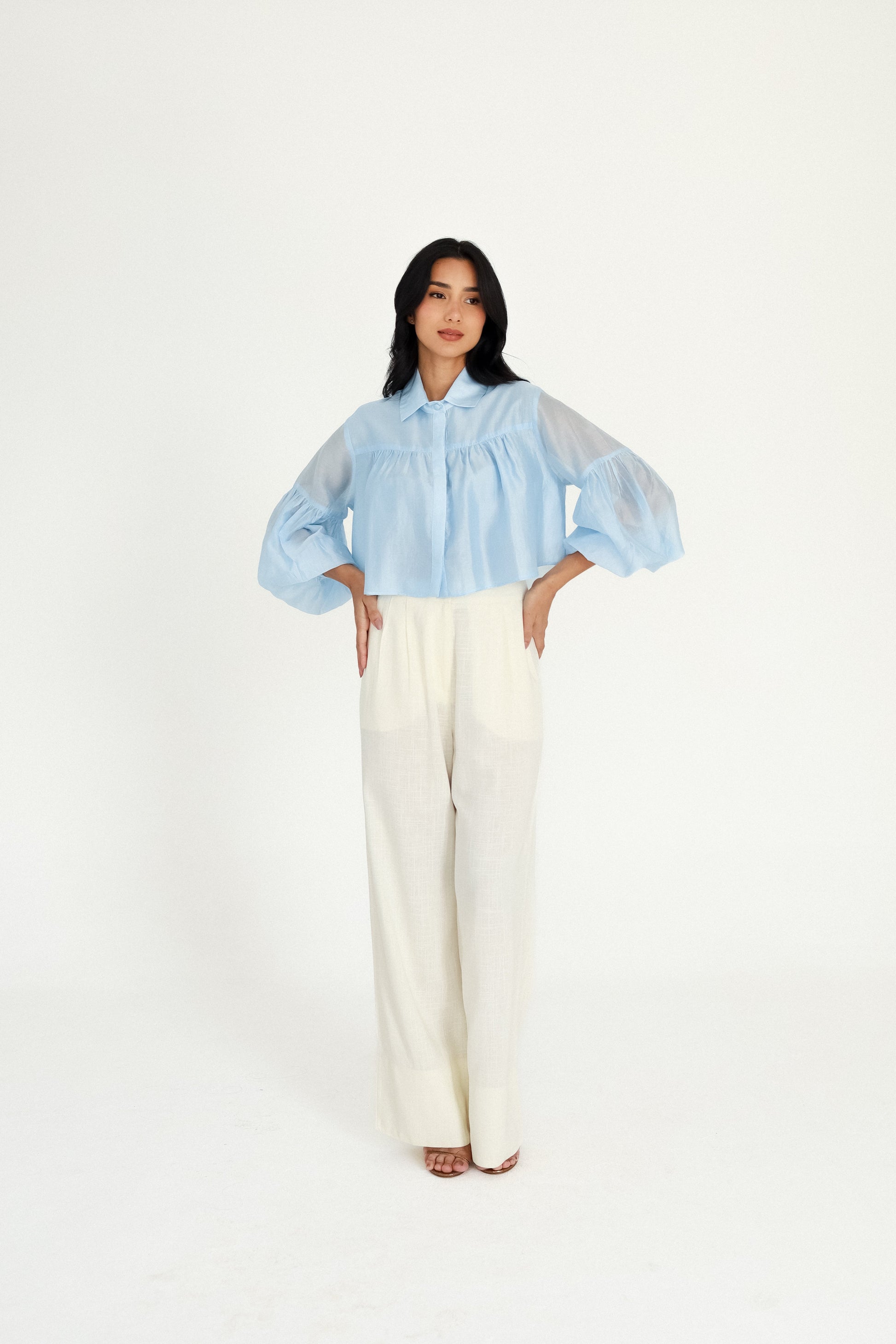 Camisa Cropped Crepe Azul Celeste Soul Hara