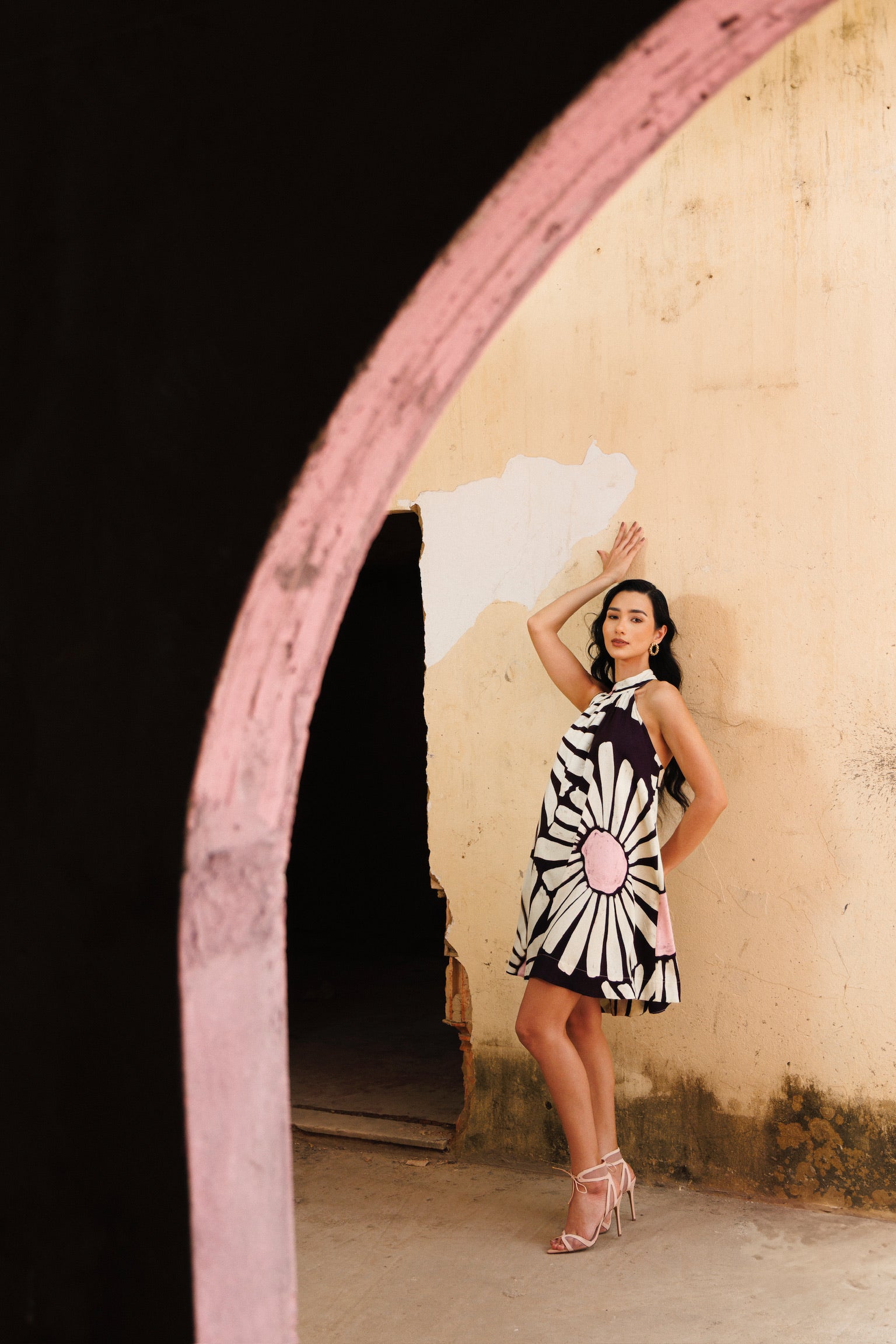 Vestido Gola Alta Flor Tribal Soul Hara