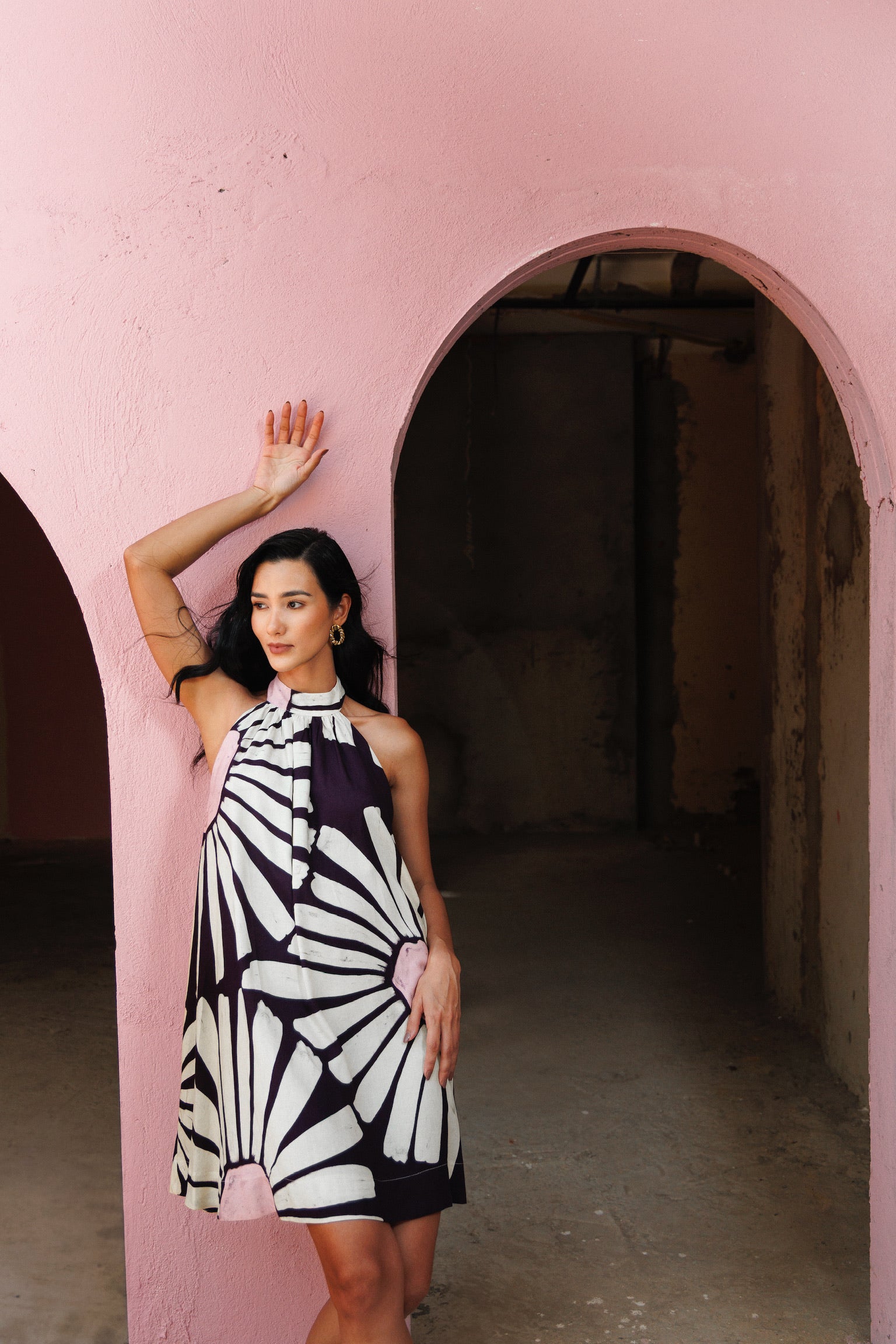 Vestido Gola Alta Flor Tribal Soul Hara